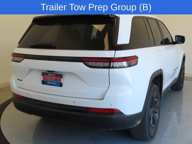 2022 Jeep Grand Cherokee Altitude