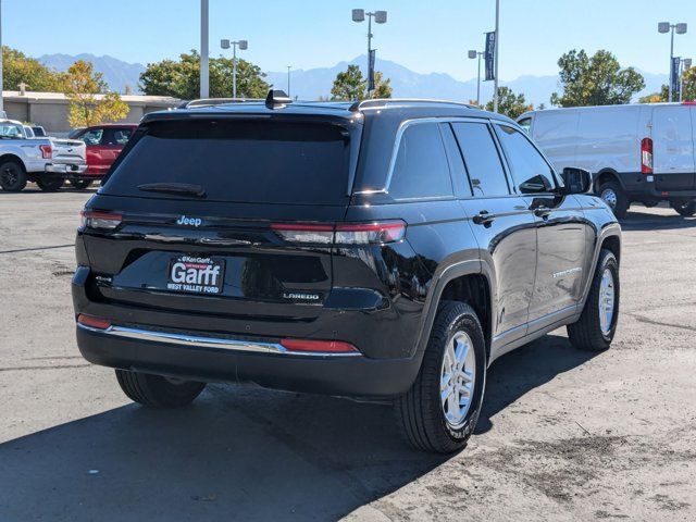 2022 Jeep Grand Cherokee Laredo