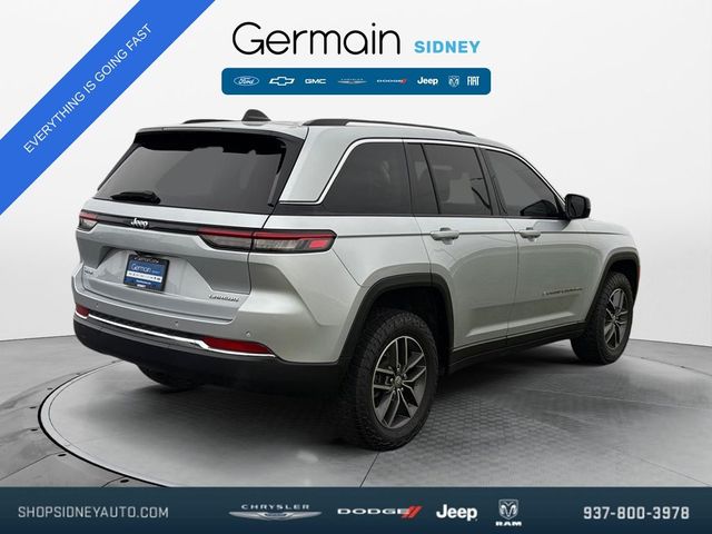 2022 Jeep Grand Cherokee Laredo