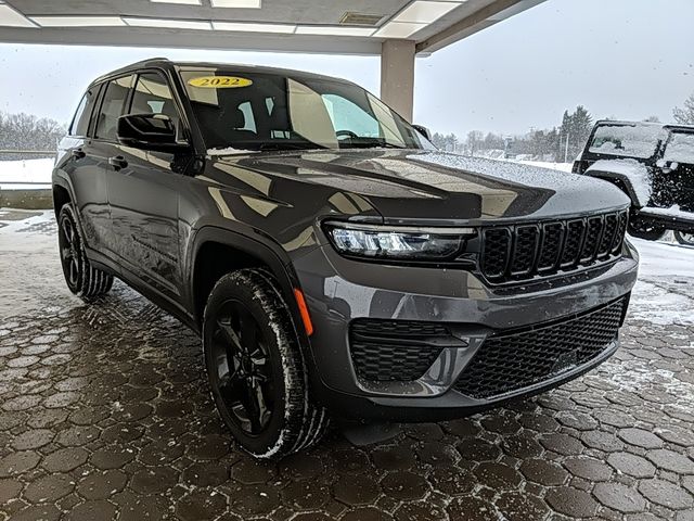 2022 Jeep Grand Cherokee Altitude