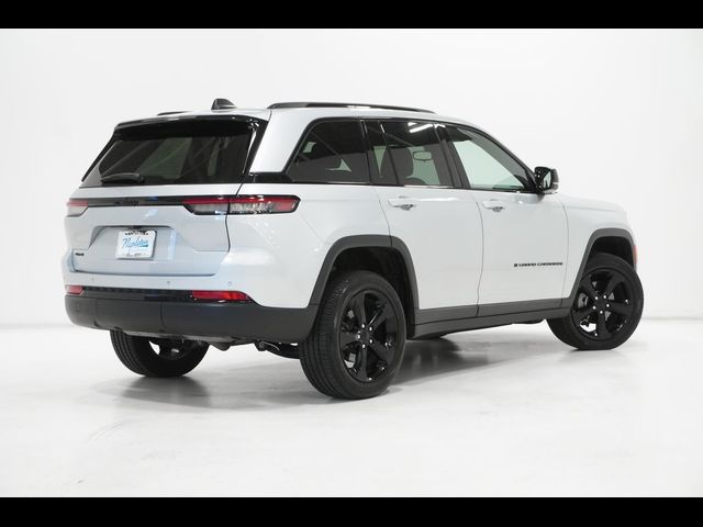 2022 Jeep Grand Cherokee Altitude