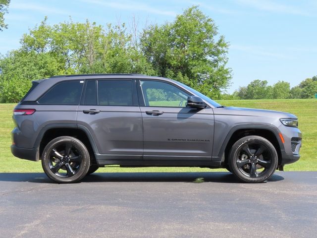 2022 Jeep Grand Cherokee Altitude