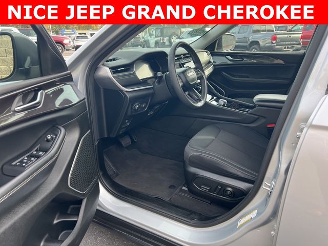 2022 Jeep Grand Cherokee Laredo