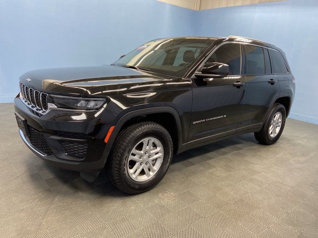 2022 Jeep Grand Cherokee Laredo