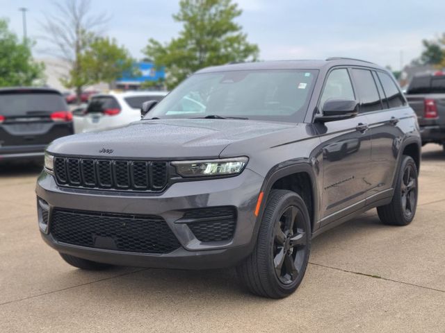 2022 Jeep Grand Cherokee Altitude