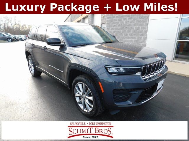 2022 Jeep Grand Cherokee Laredo