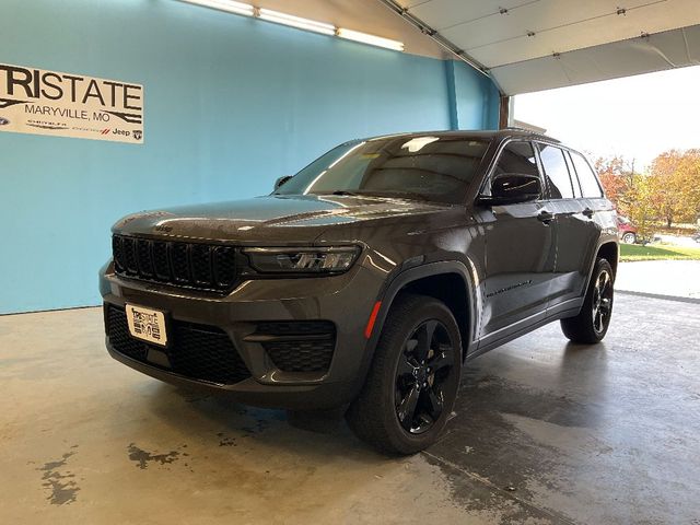 2022 Jeep Grand Cherokee Altitude