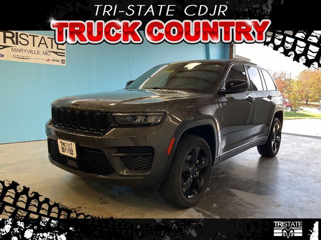 2022 Jeep Grand Cherokee Altitude