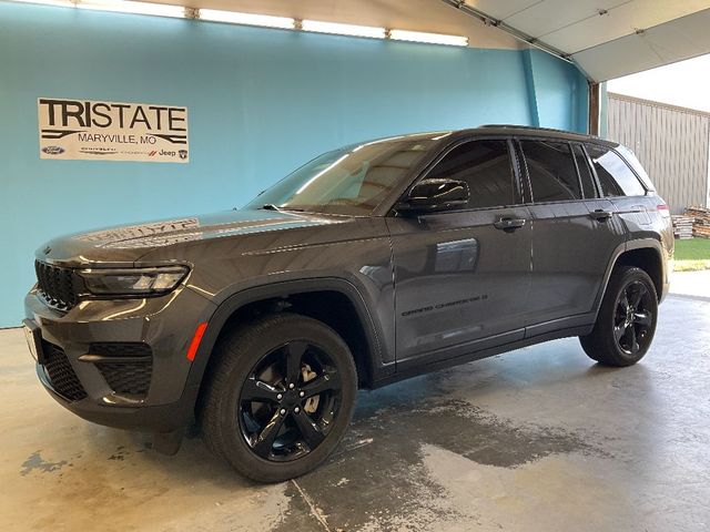 2022 Jeep Grand Cherokee Altitude