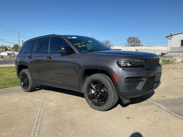 2022 Jeep Grand Cherokee Altitude