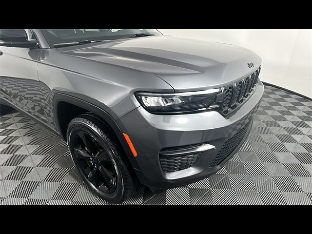 2022 Jeep Grand Cherokee Altitude