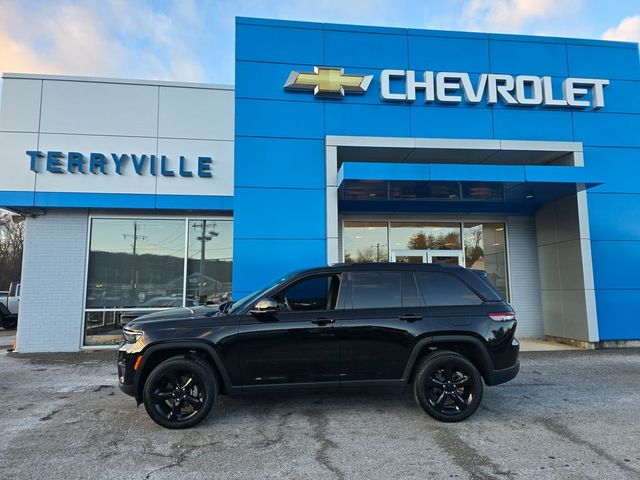 2022 Jeep Grand Cherokee Altitude