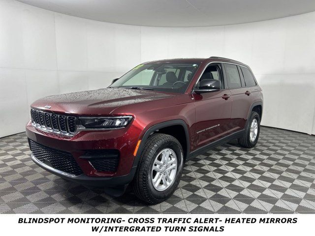 2022 Jeep Grand Cherokee Laredo