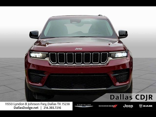 2022 Jeep Grand Cherokee Laredo