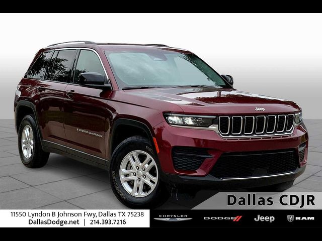 2022 Jeep Grand Cherokee Laredo