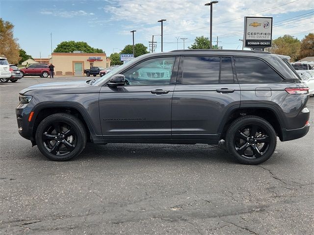 2022 Jeep Grand Cherokee Altitude