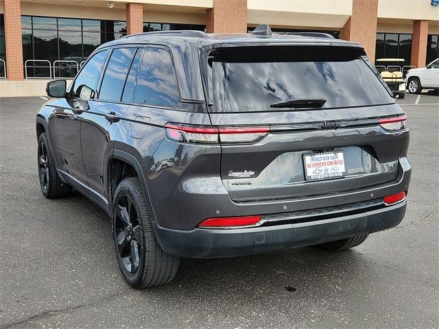 2022 Jeep Grand Cherokee Altitude