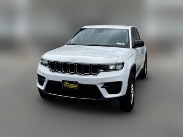 2022 Jeep Grand Cherokee Laredo