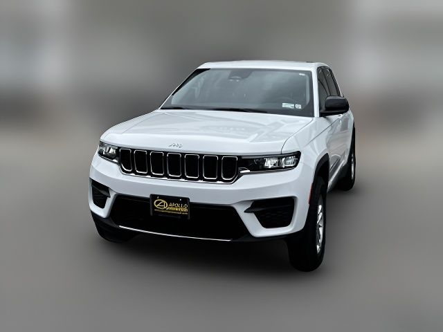 2022 Jeep Grand Cherokee Laredo