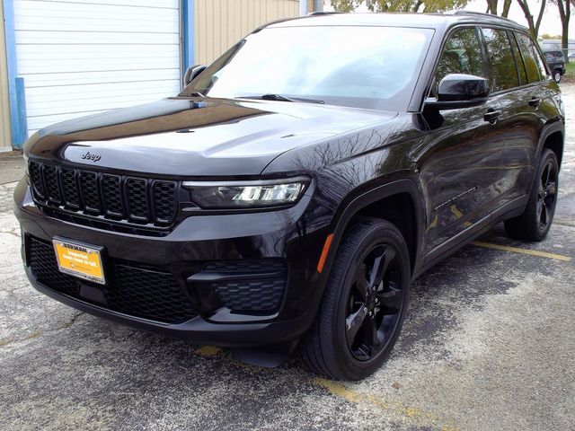 2022 Jeep Grand Cherokee Altitude