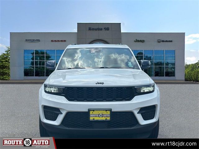 2022 Jeep Grand Cherokee Altitude