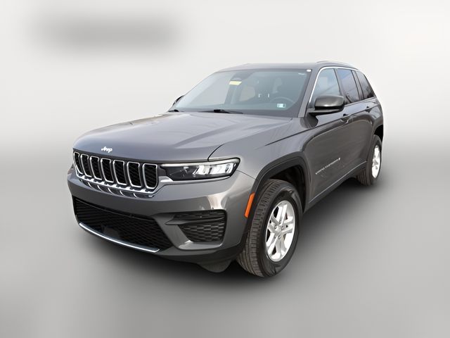 2022 Jeep Grand Cherokee Laredo