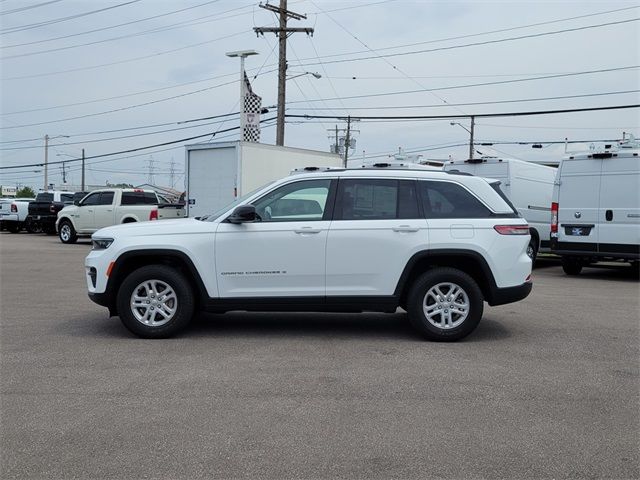 2022 Jeep Grand Cherokee Laredo