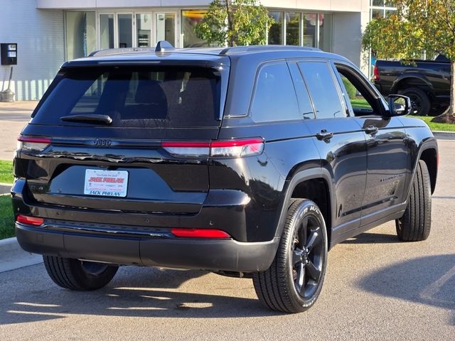 2022 Jeep Grand Cherokee Altitude