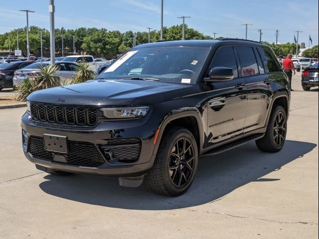 2022 Jeep Grand Cherokee Altitude