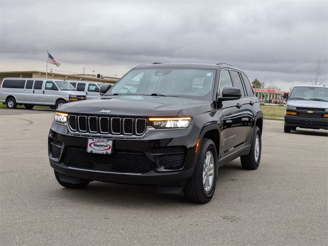 2022 Jeep Grand Cherokee Laredo