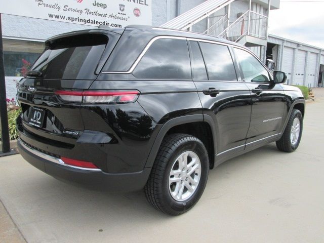 2022 Jeep Grand Cherokee Laredo