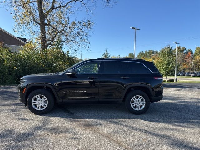 2022 Jeep Grand Cherokee Laredo