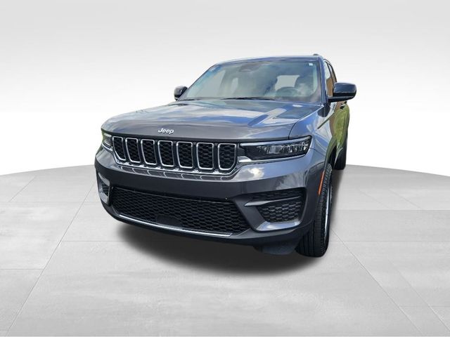 2022 Jeep Grand Cherokee Laredo