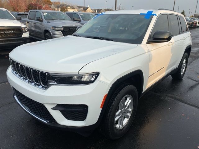 2022 Jeep Grand Cherokee Laredo