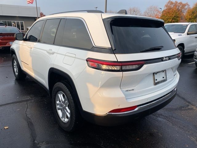 2022 Jeep Grand Cherokee Laredo