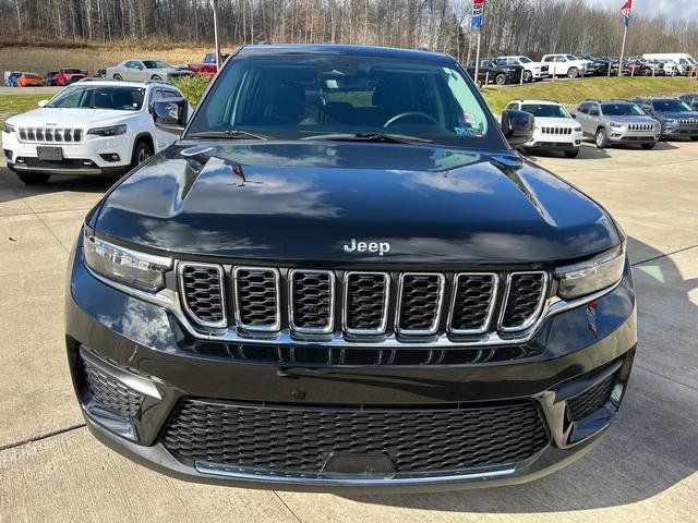 2022 Jeep Grand Cherokee Laredo