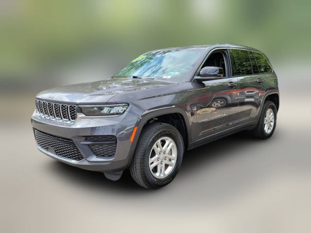 2022 Jeep Grand Cherokee Laredo