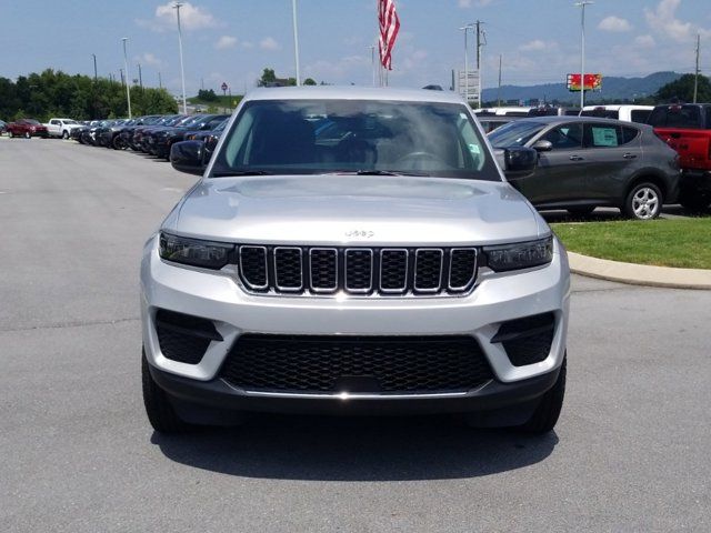 2022 Jeep Grand Cherokee Laredo