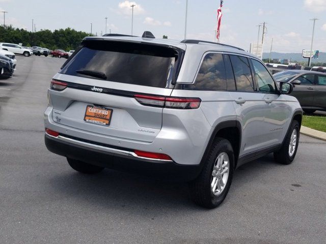 2022 Jeep Grand Cherokee Laredo