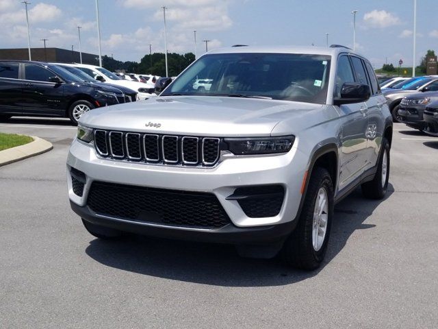 2022 Jeep Grand Cherokee Laredo