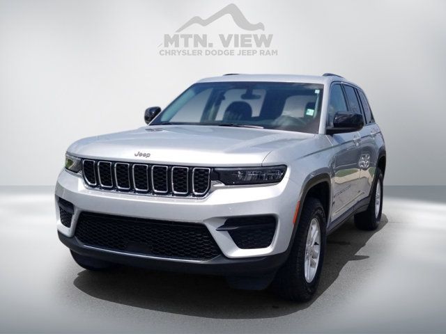 2022 Jeep Grand Cherokee Laredo