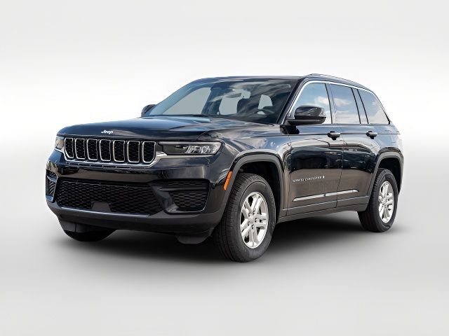 2022 Jeep Grand Cherokee Laredo