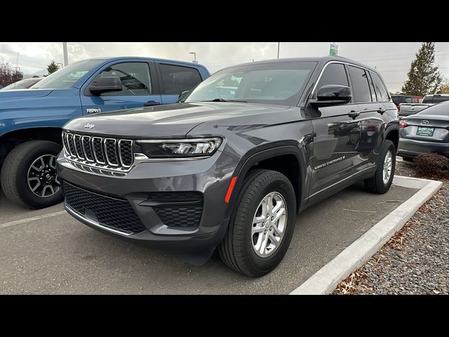 2022 Jeep Grand Cherokee Laredo