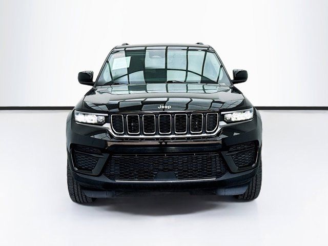 2022 Jeep Grand Cherokee Laredo