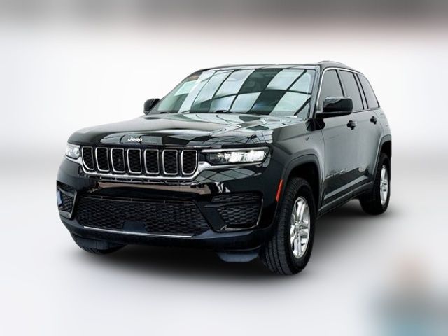 2022 Jeep Grand Cherokee Laredo