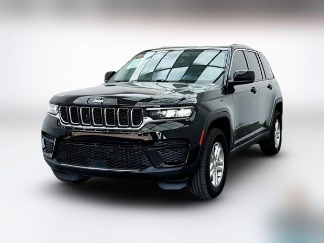 2022 Jeep Grand Cherokee Laredo