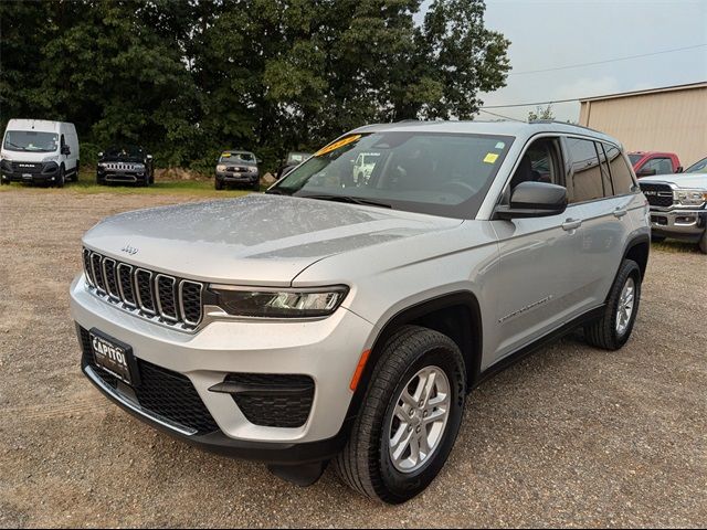 2022 Jeep Grand Cherokee Laredo