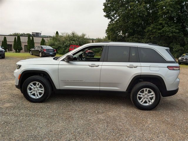 2022 Jeep Grand Cherokee Laredo