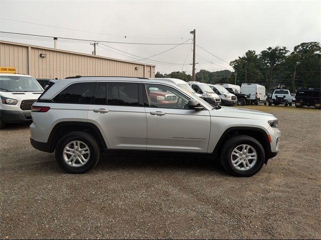 2022 Jeep Grand Cherokee Laredo