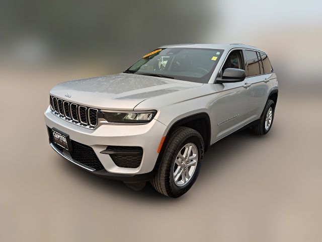 2022 Jeep Grand Cherokee Laredo